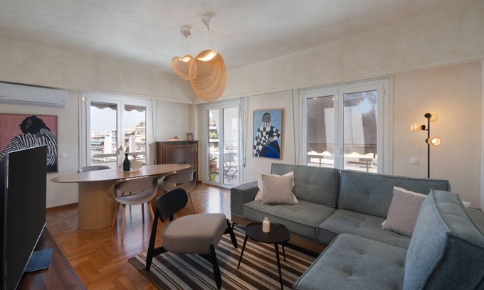 Pangrati Apartment | LIV - Artistic Rooftop Apartment in Pagrati