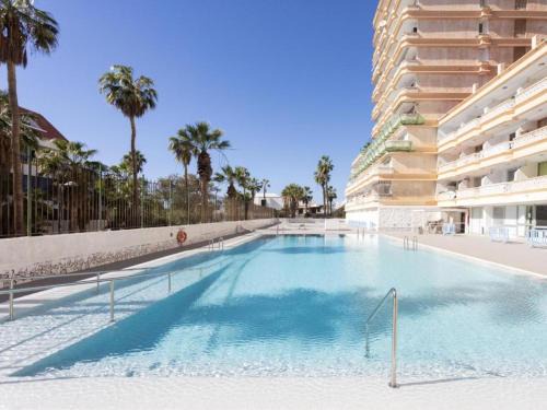 El Madronal Apartment | Live Americas Beach pool 2