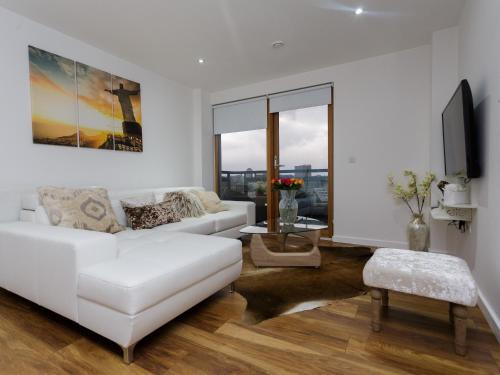 Leeds Apartment | Live in Leeds Sky Penthouse