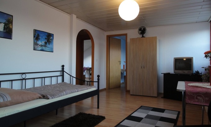 Dellviertel Apartment | Living at Böninger Park