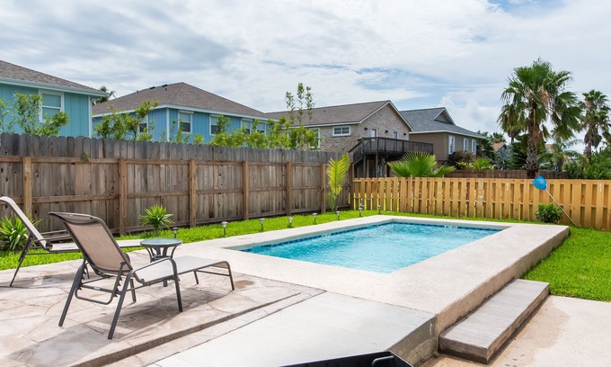 Leeward Sands House | Living The Salty Life In Flip Flops: Open concept, private pool, close to Port A