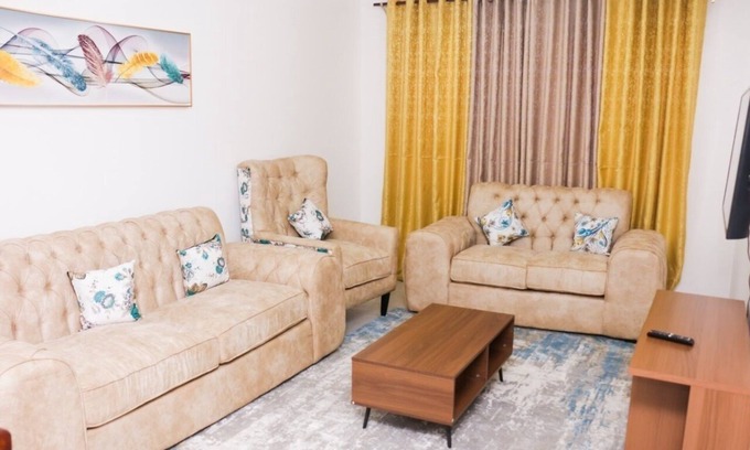 Athi River Apartment | LIWANDO PL, 3BR, 2BATH @GWA, 15 MINUTES FROM JKIA, W/WIFI, NETFLIX, WASHER, ETC