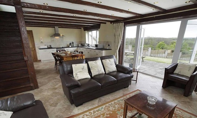 Llanrhidian House | Llanelen Farm, Sleeps 6