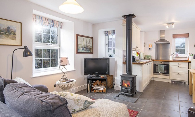 Narberth Cottage | Llanmill Cottage, holiday home Llanmill, Nr Narberth, Sleeps 2, 1 bedrooms, bathrooms
