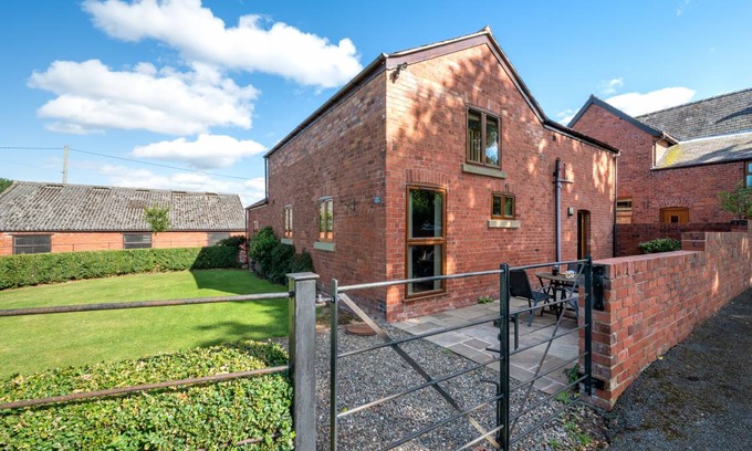 Overton-on-dee Cottage | Llety'r Dderwen