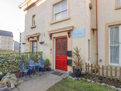 Penmaenmawr Apartment | Llys Madoc, First Floor Flat
