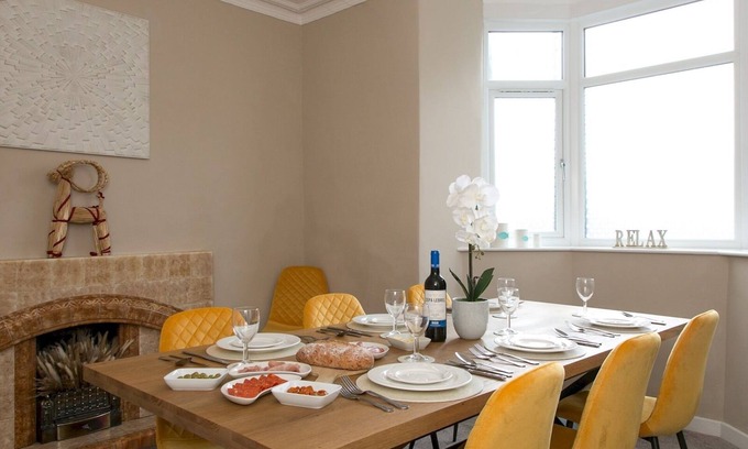 Amlwch House | Llys Owain, comfortable Cottage | Pass the Keys