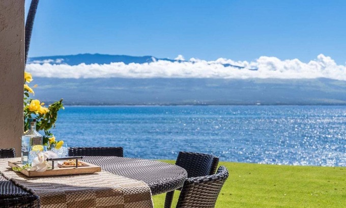 Maalaea Condo | LOA 105 2BD OceanFront Getaway w AC Pool