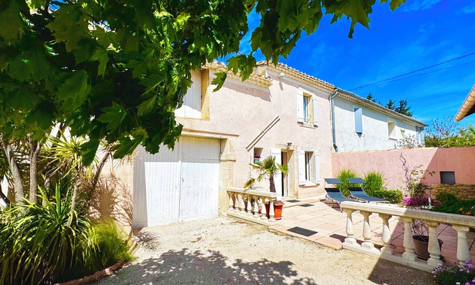 Saze House | Loca-Moulins Country House in Saze - Charm and Tranquility in Provence