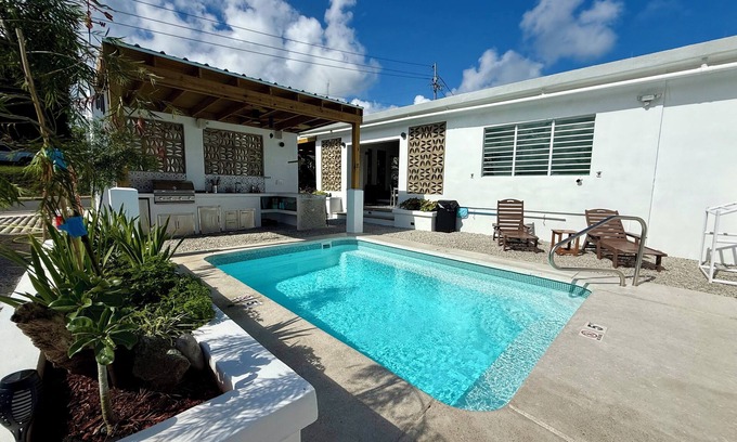 Florida House | Located close to Isabel Segunda Vieques, downtown 4 bedrooms with pool.