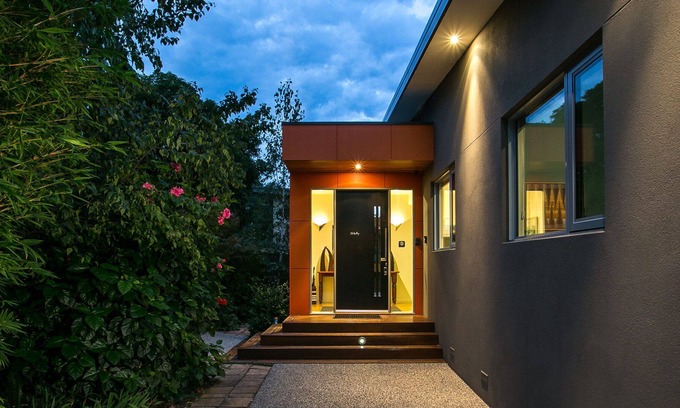 McCrae House | Located just 200 meters to McCrae Beach and a short stroll the shops,...