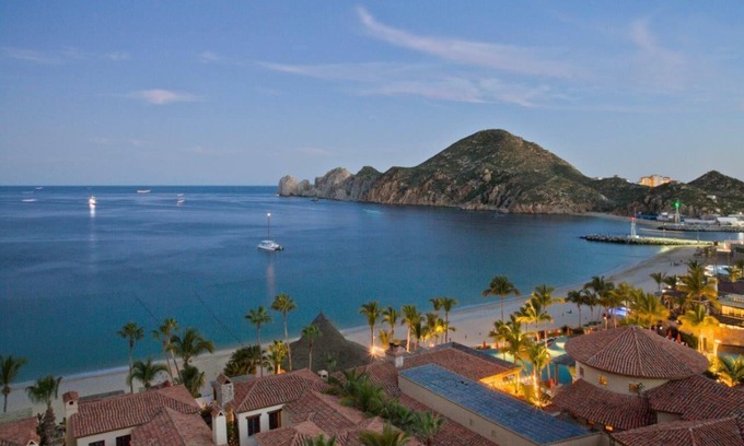 El Medano Ejidal Condo | located on Medano beach , and one block from the Cabo Marina