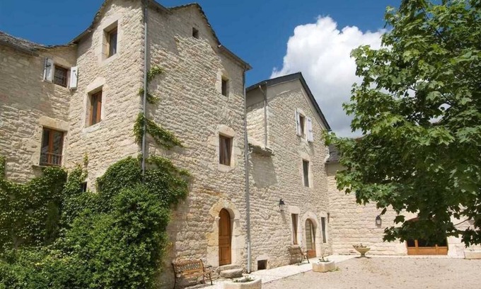 Saint-Georges-de-Levejac House | Location "Le Couvent" 21 Personnes à Saint Georges de Lévejac