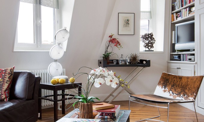 Quartier des Invalides Apartment | Location! Location! St.Germain Orsay 2 bdr/2bath Bright Designer Penthouse