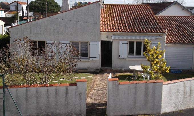 Quartier du Casino House | Location Maison Avec Wifi 6/8 Pers.200m Plage