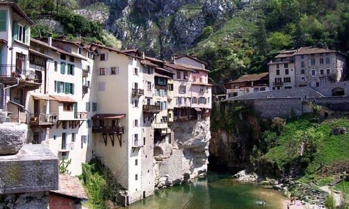 Pont-en-Royans Apartment | Lodging in the heart of the Vercors