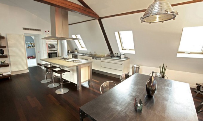 Quartier Saint-Ambroise Apartment | Loft 200 m² + terrace near the Marais