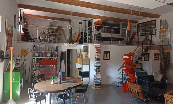 Laverune Apartment | Loft, Design collection, artist's studio, 15' from beaches and Montpellier center
