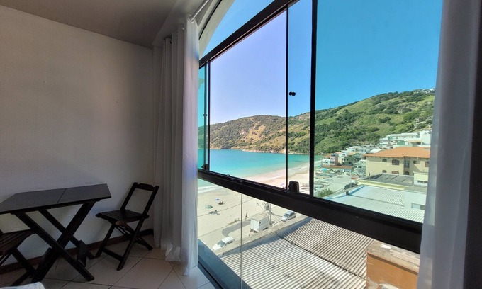 Prainha Apartment | Loft Mar Azul, pé na Areia em Arraial do Cabo