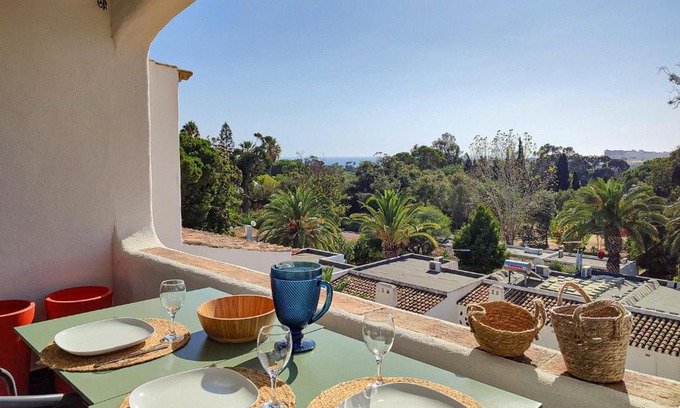 Branqueira Apartment | Loft Quinta da Balaia - Jacuzzi - By BEDZY