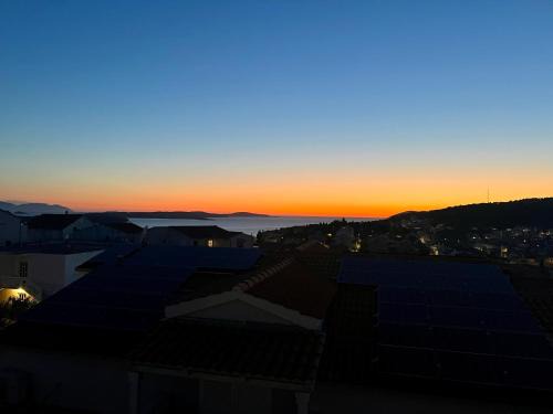 Island Hvar Apartment | Loft with Sea and Fortress View Central Hvar
