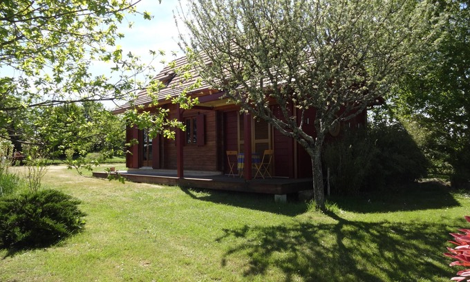 Rouffignac-Saint-Cernin-de-Reilhac House | Log house in Rouffignac saint Cernin