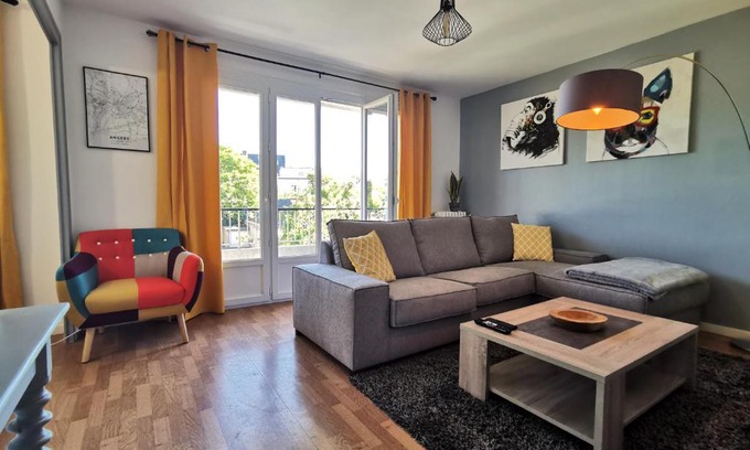 Angers Apartment | Logement Confortable CHU, Quartier Doutre