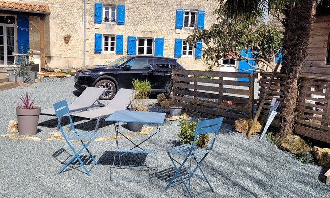 Villiers-en-Plaine House | Logement Indépendant aux Portes du Marais Poitevin