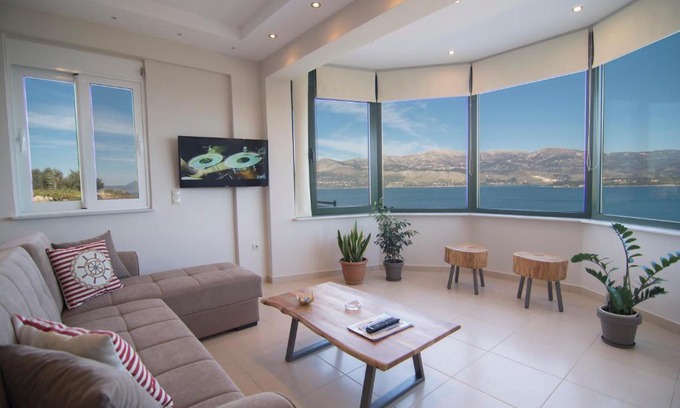 Kefalonia Apartment | Loggos view apartments