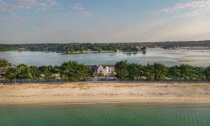 Fouesnant Hotel | Logis Hôtel de la Pointe du Cap Coz