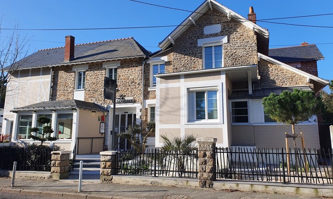 La Baule-Escoublac Hotel | Logis Hotel La Closerie