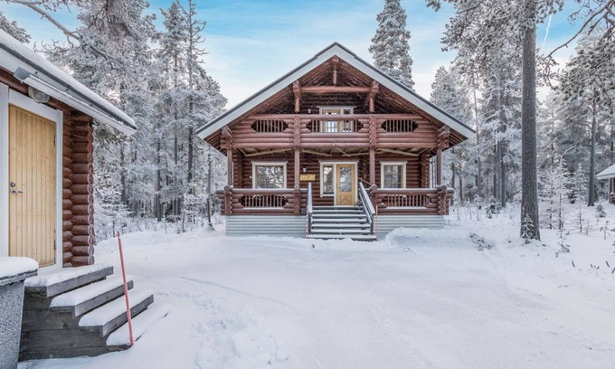 Akaslompolo House | Lompakko by Interhome