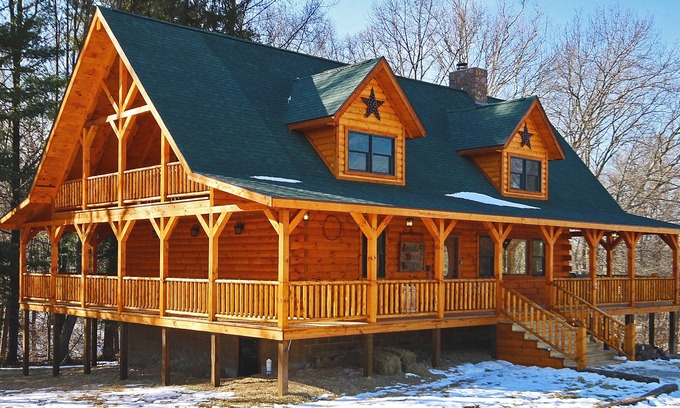 Logan Cabin | Lone Star Lodge - Gorgeous Lodge in Hocking Hills