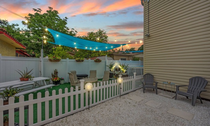 Egypt Lake-Leto House | Long Stay: Pool-Wifi-Moffitt-RJ Stadium-Insurance Housing-Pets OK - ALL NEW