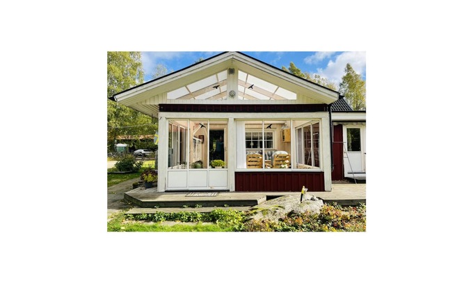 Lonsboda House | Look forward to a relaxing vacation close to nature in this beautiful vacation home!