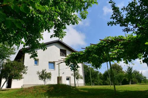 Rakovica Apartment | Lora