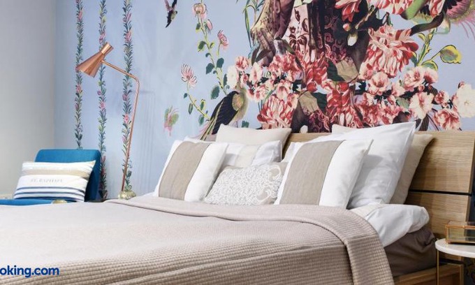 Como City Centre Apartment | Lora Luxury House