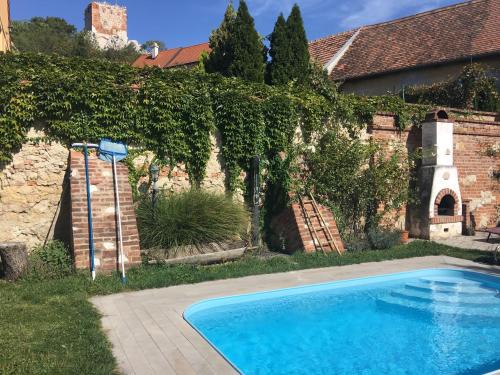 Mikulov House | Lormův dvůr