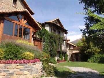 Lardies Cottage | Los Tres Albares(Otal) in Fiscal