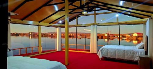 Puno Cabin | Los uros Jakana Lodge