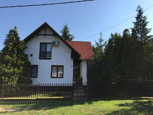 Tiszafured Apartment | Lovas Vendégház