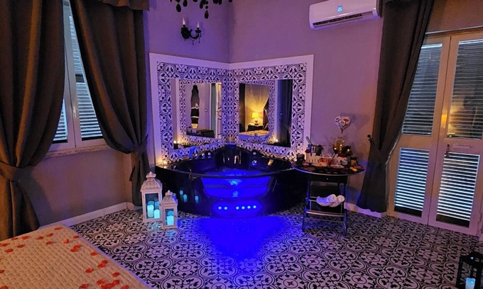 Anzio Apartment | Love nest with Jacuzzi and Terrace on the Port of Anzio