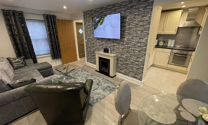 Colchester Apartment | Lovely 1-Bed Apartment in Town Centre Colchester