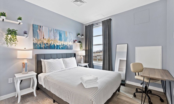 Everett Apartment | Lovely 1BR Near Encore Boston 1805