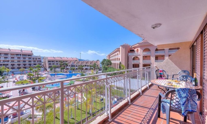 Arona Apartment | LOVELY 2 BEDROOMED APARTMENT NEXT TO THE BEACH