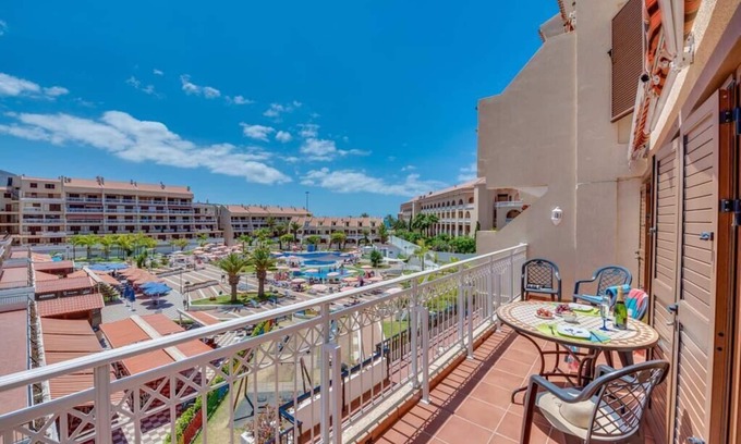 Arona Apartment | LOVELY 2 BEDROOMED APARTMENT NEXT TO THE BEACH