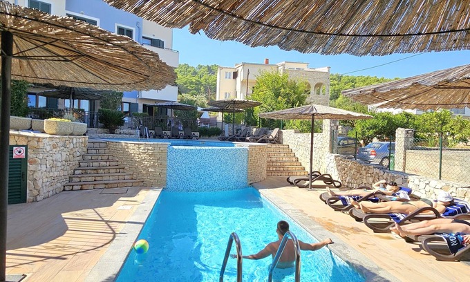 Slatine Apartment | Lovely 2 pool Apt, just 350m from beach, 6km from Trogir Old Town