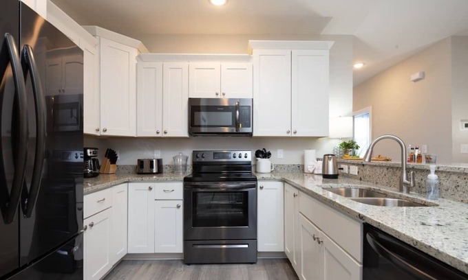 Myrtle Beach Apartment | Lovely 4BR King Beds Steps To Beach & Pier #G