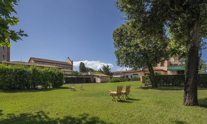 Tonfano Apartment | Lovely apartment for 4 people with A/C, WIFI, TV and balcony, close to Forte Dei Marmi