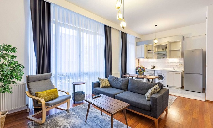 Umraniye Apartment | Lovely and Comfy Flat in Umraniye